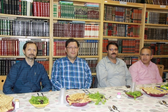 از راست: سید سعید میرمحمد صادق، گودرز رشتیانی، هومن یوسفدهی و حمید قلیچ خانی 