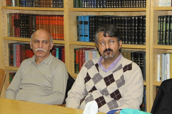 از راست: اکبر ایرانی و زنده یاد محسن جعفری مذهب 